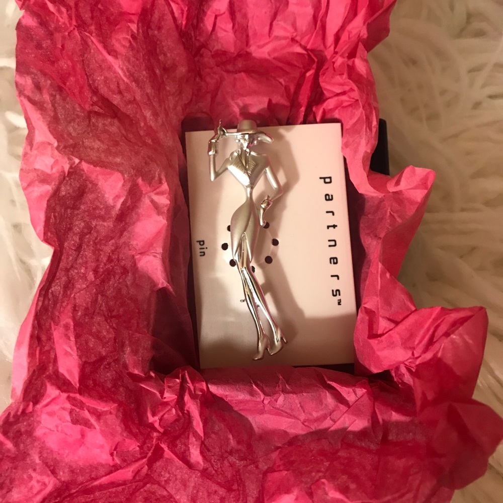 Designer Pin from BEST Jewelers - Picture 10 of 11